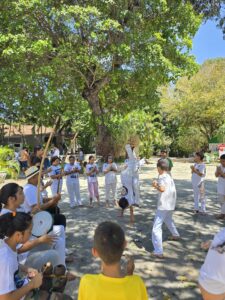 Educapoeira na Feira do Zé